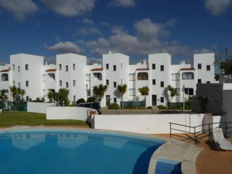 Apartamento Encantador A 100M Da Praia Carvoeiro  Apartment